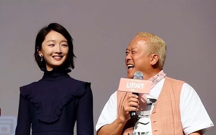 幸运儿的坎坷成长 周冬雨出身平凡,却一出道便成为主演,更是张艺谋