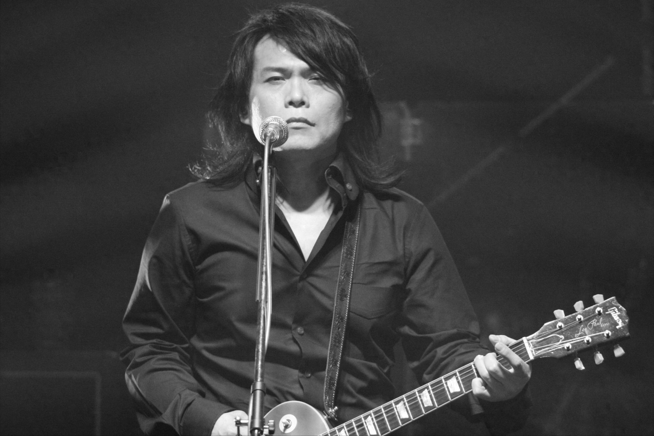 近期,关于伍佰演唱会的热议不断.