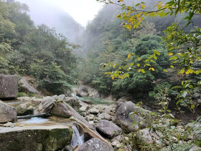 湖南瑶族古都的自然与文化瑰宝 千家峒景区位于湖南省永州市江永县,是