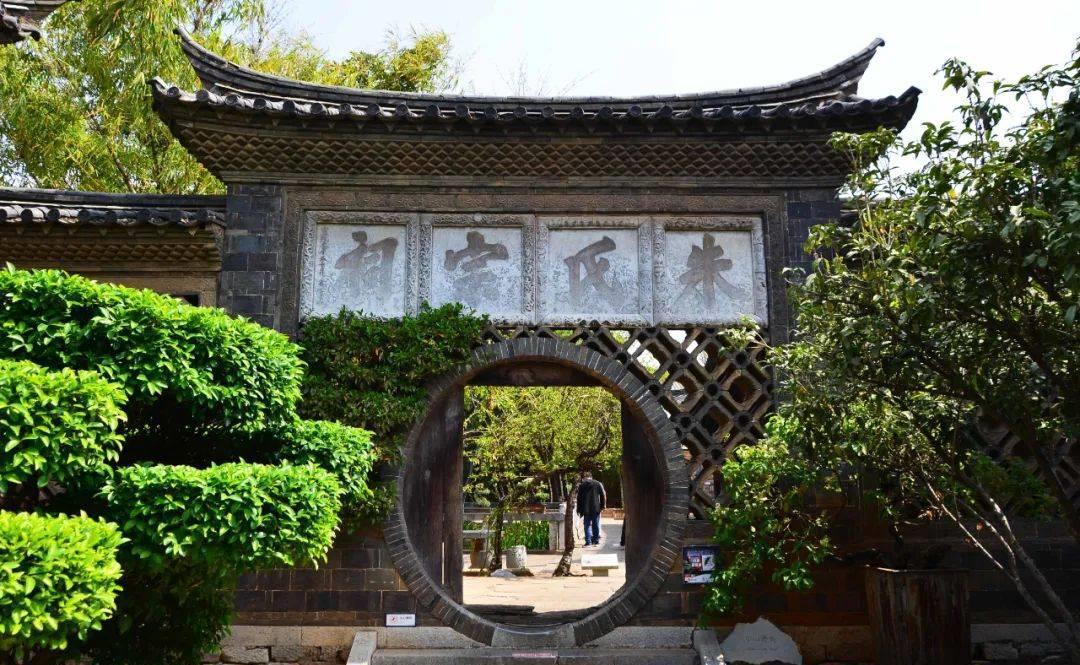 历史的瑰宝与家族传奇 位于云南省红河州建水县的朱家花园,占地2万多