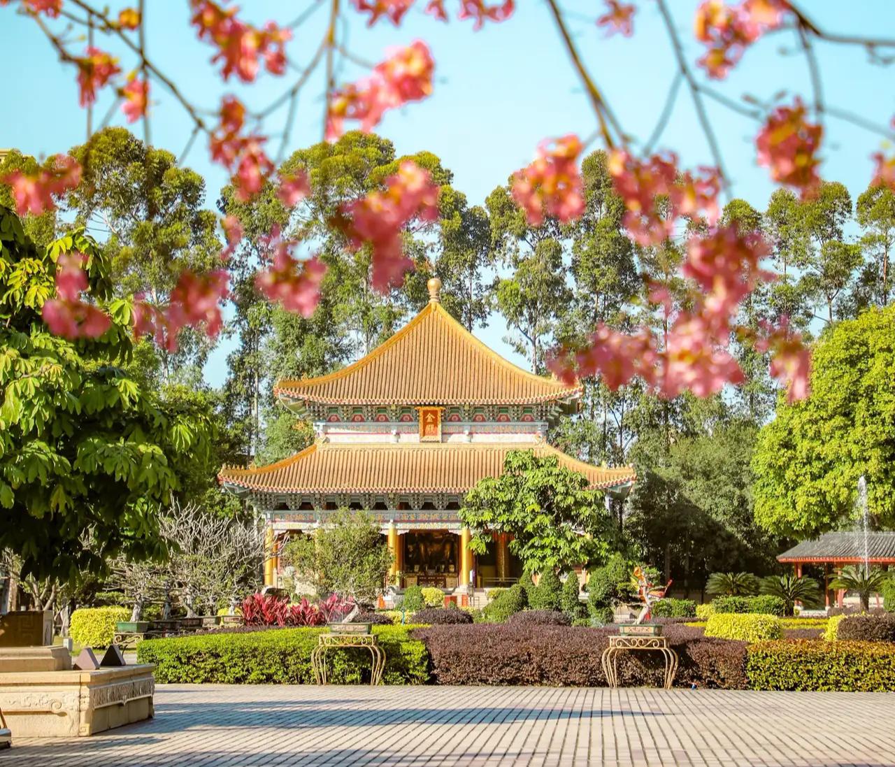 冬季限定美景区:圆玄道观 圆玄道观,一个古色古香的道观,庄严的道教与