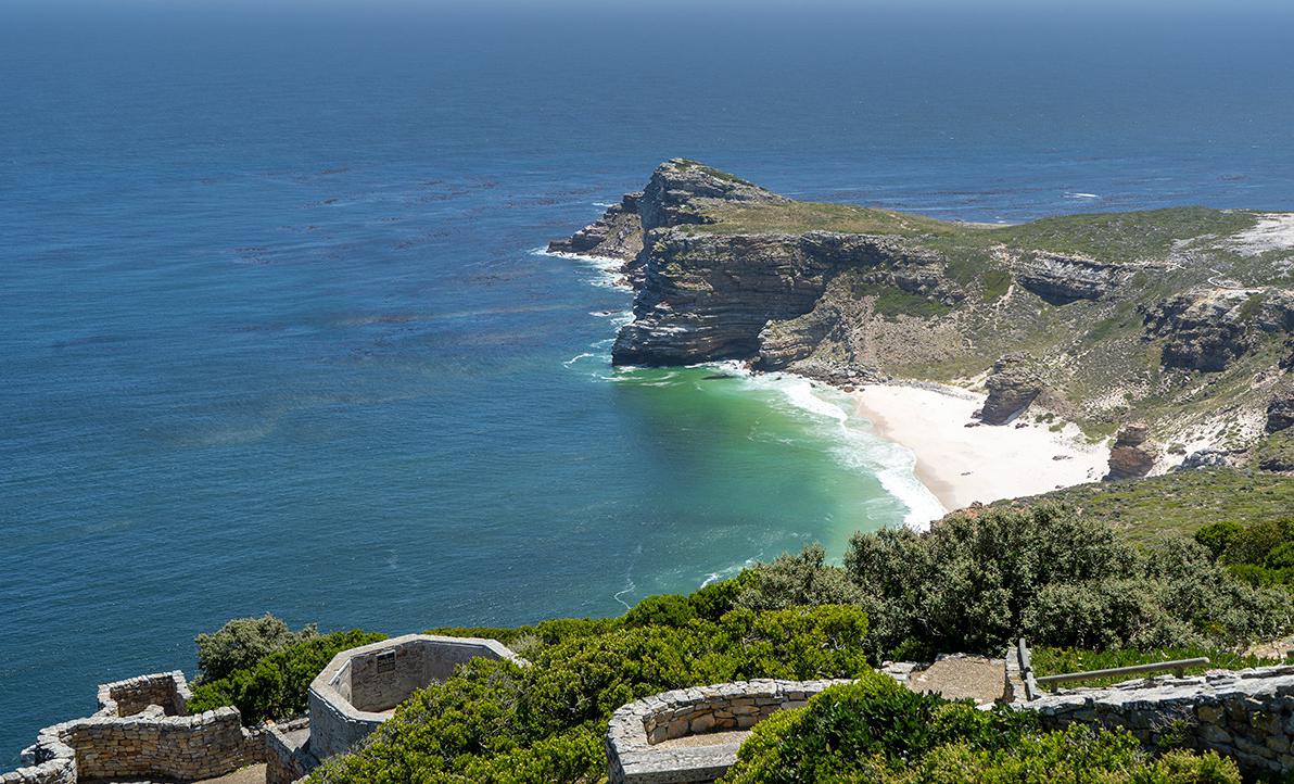 南非第一大港口——德班港 南非,一个现代文明与原始文化交织的世界