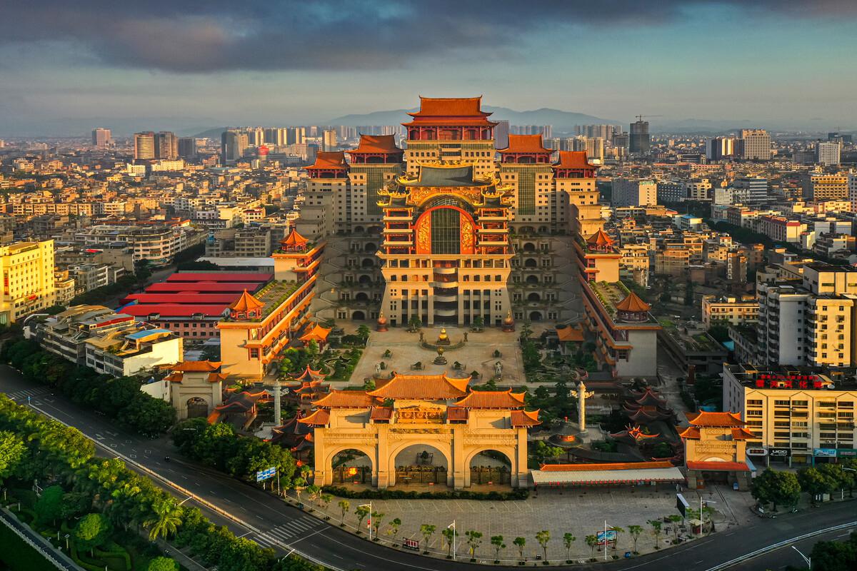 云天宫:广西的一颗璀璨明珠 云天宫作为广西壮族自治区玉林市的古建筑