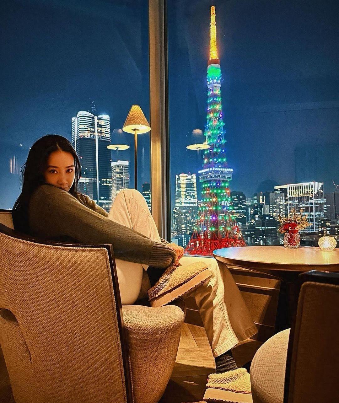 乐坛的辉煌与母爱的伟大 92乐坛天后 吴雨霏是香港乐坛的明日之星