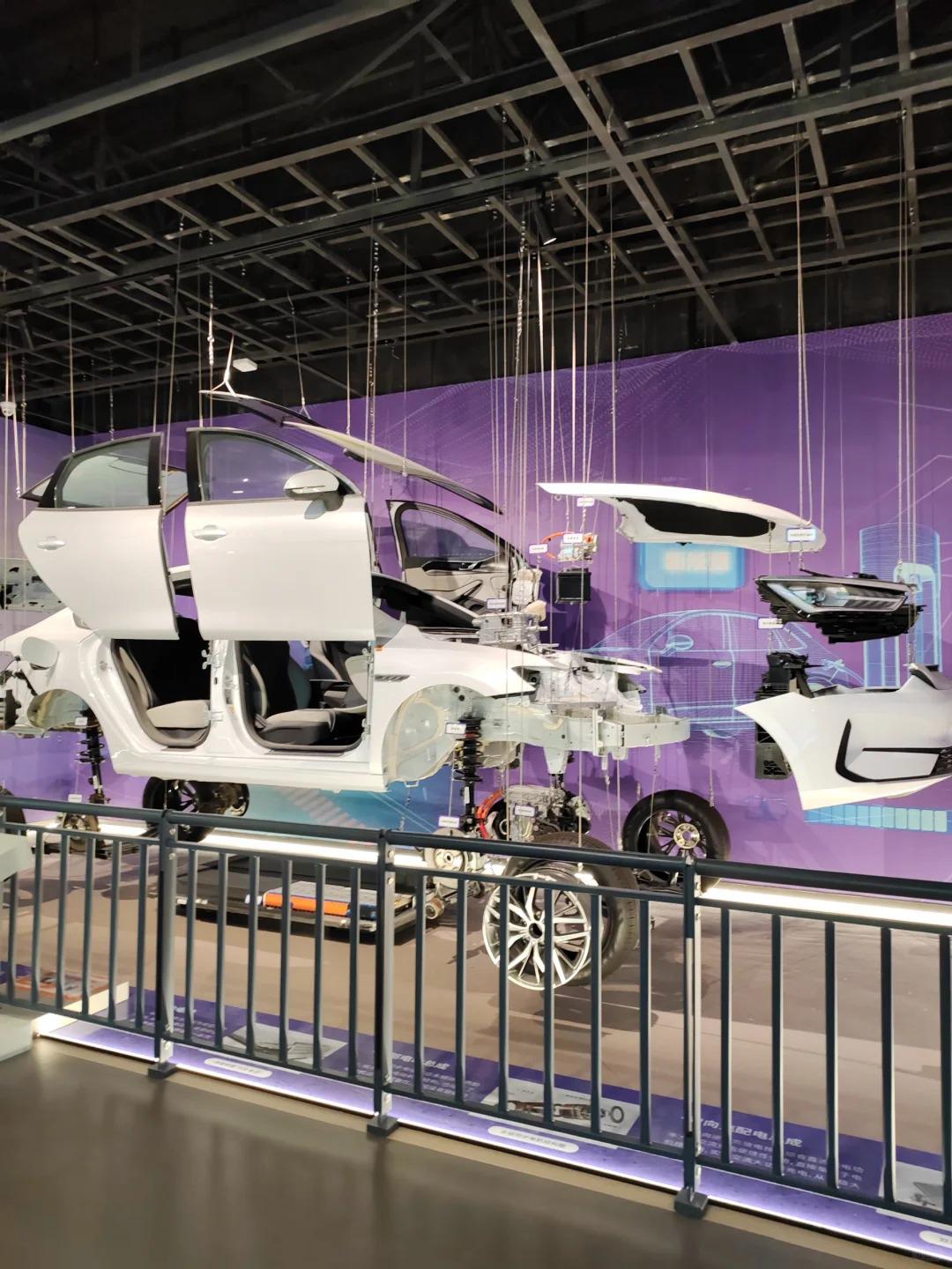 泉州科技馆是泉州市政府重点建设的文化科技公共项目,位于丰泽区东海