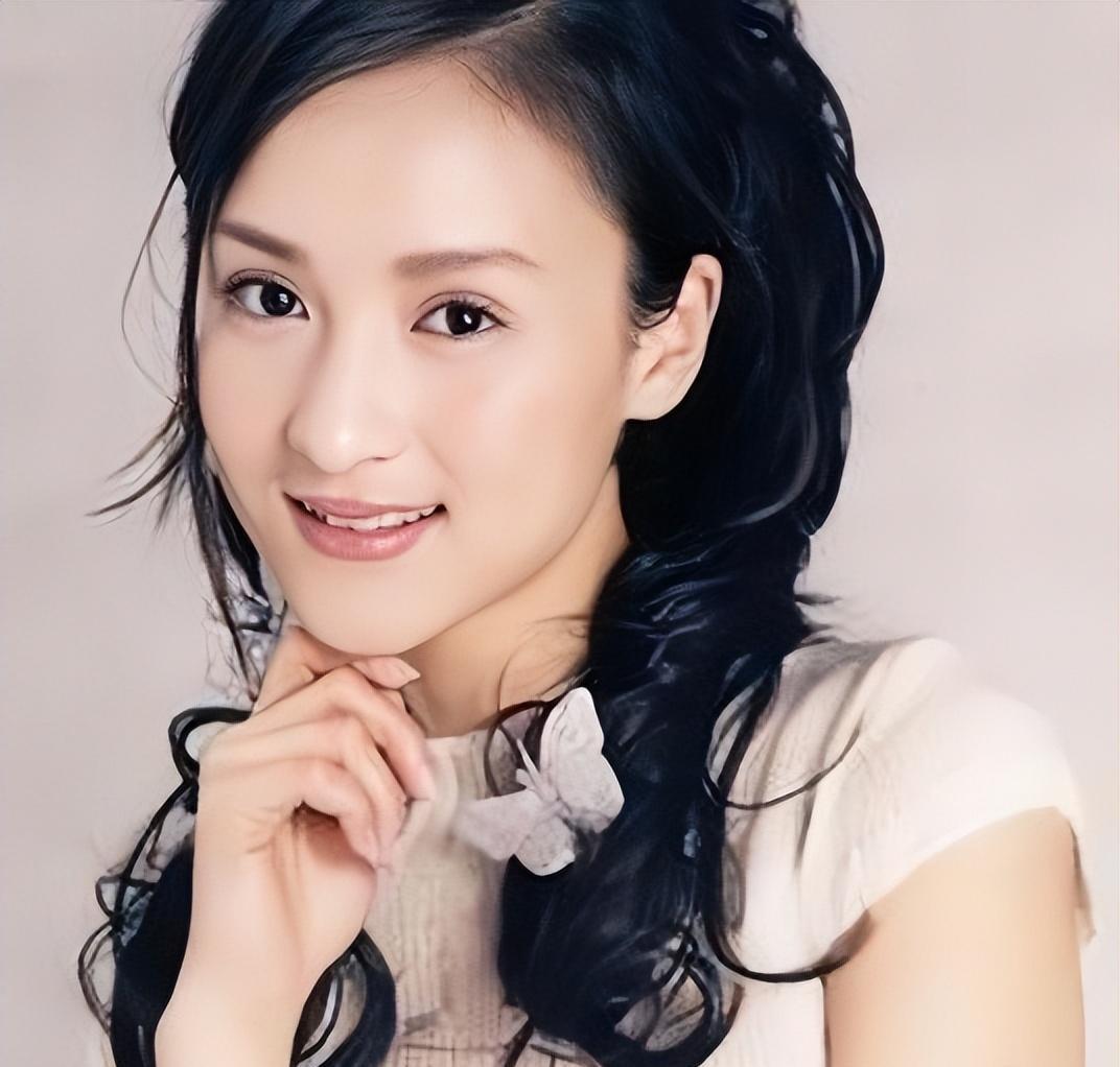 乐珈彤:从梦萍到幸福人生,一位演员的多元选择与坚守 乐珈彤,这个名字