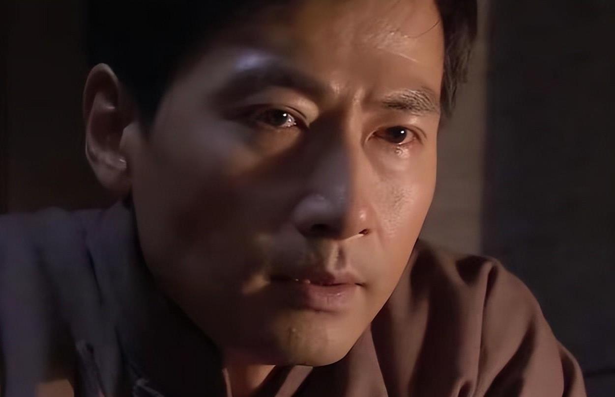 陆剑民:卫青英雄不红,却是真男人 演员陆剑民,凭借《汉武大帝》中的"