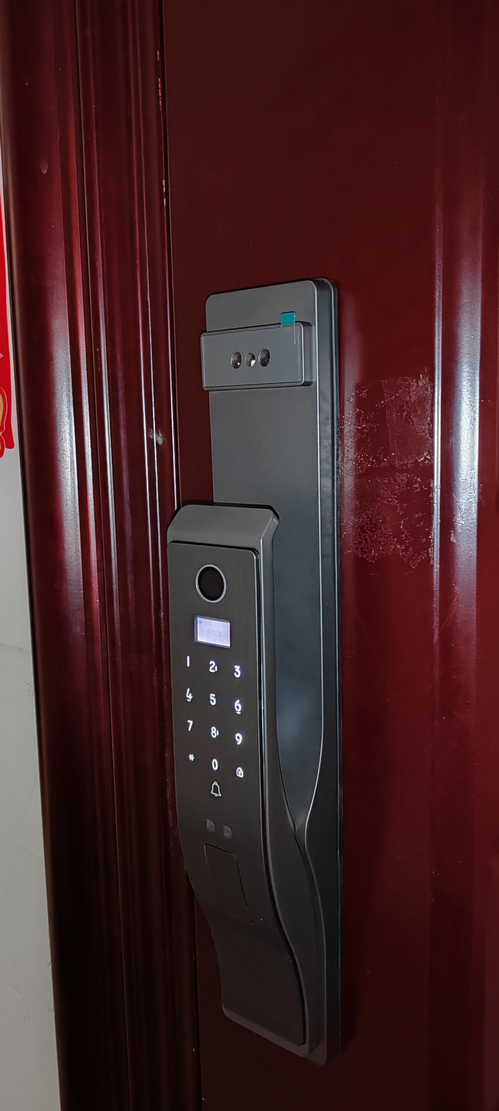 传统门锁的局限性,让我们在安全与便利之间难以抉择.