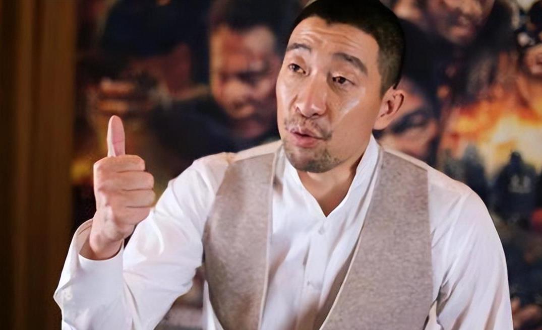 大长脸男星:演艺圈的独特魅力 在娱乐圈,颜值往往被视为衡量一个艺人