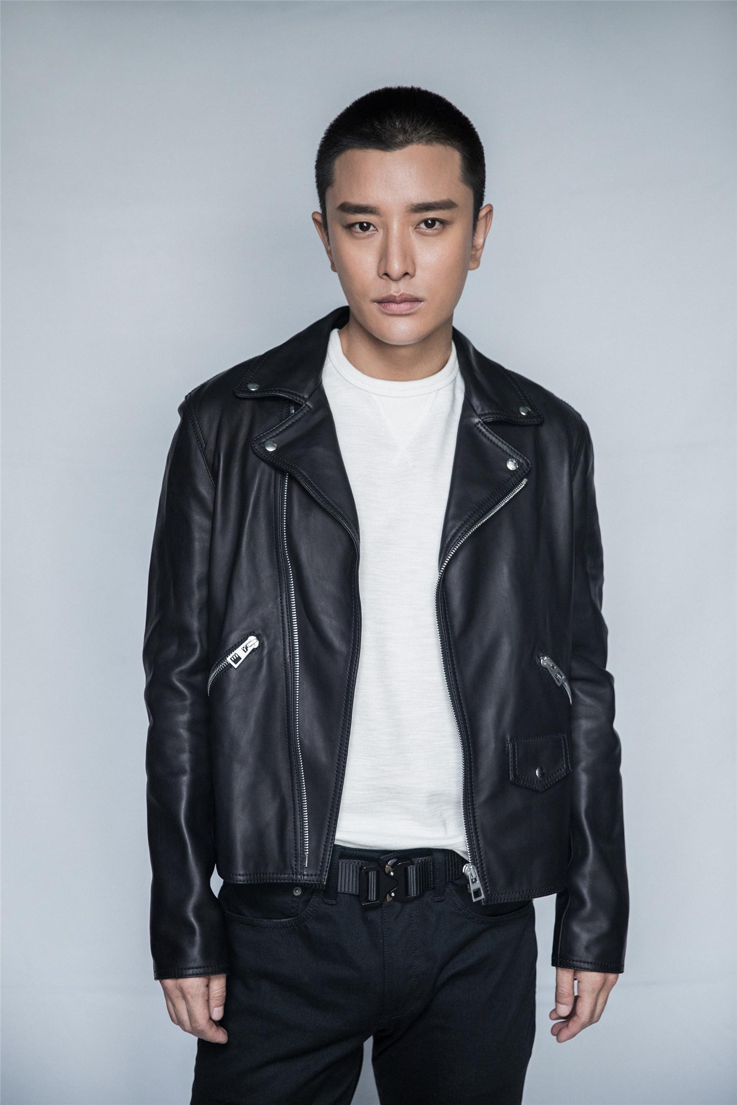 贾乃亮:阳光帅气的多才多艺偶像 贾乃亮,1984年4月12日出生于黑龙江省