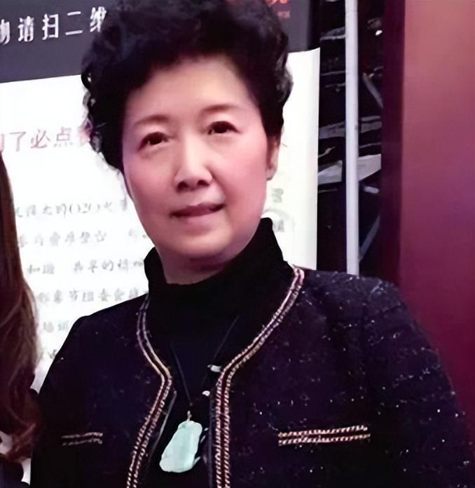 祝新运:娶离异大3岁妻子,是这辈子最正确的决定 祝新运,曾经的童星,因