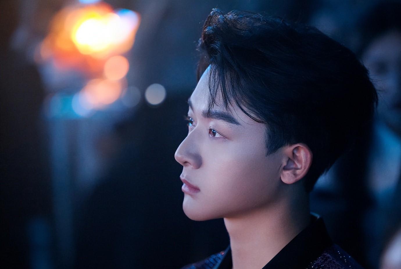 张晚意:29岁的实力派演员,在非著名之路上绽放光彩 张晚意,一个29岁的