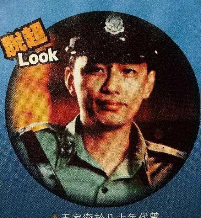王家卫:墨镜的故事 王家卫的墨镜是他的个人标志,也是他电影创作道路