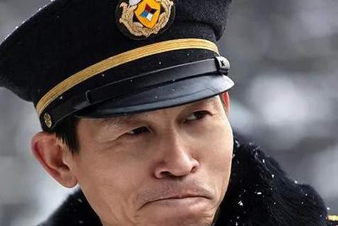 悬崖之上:王子阳的无私革命之路 电影《悬崖之上》展现了革命先辈们的