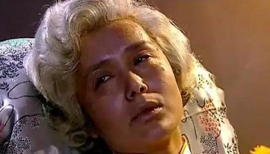 《大宅门》:万筱菊的多情 白玉婷的执着并非真爱,而更像是占有欲.