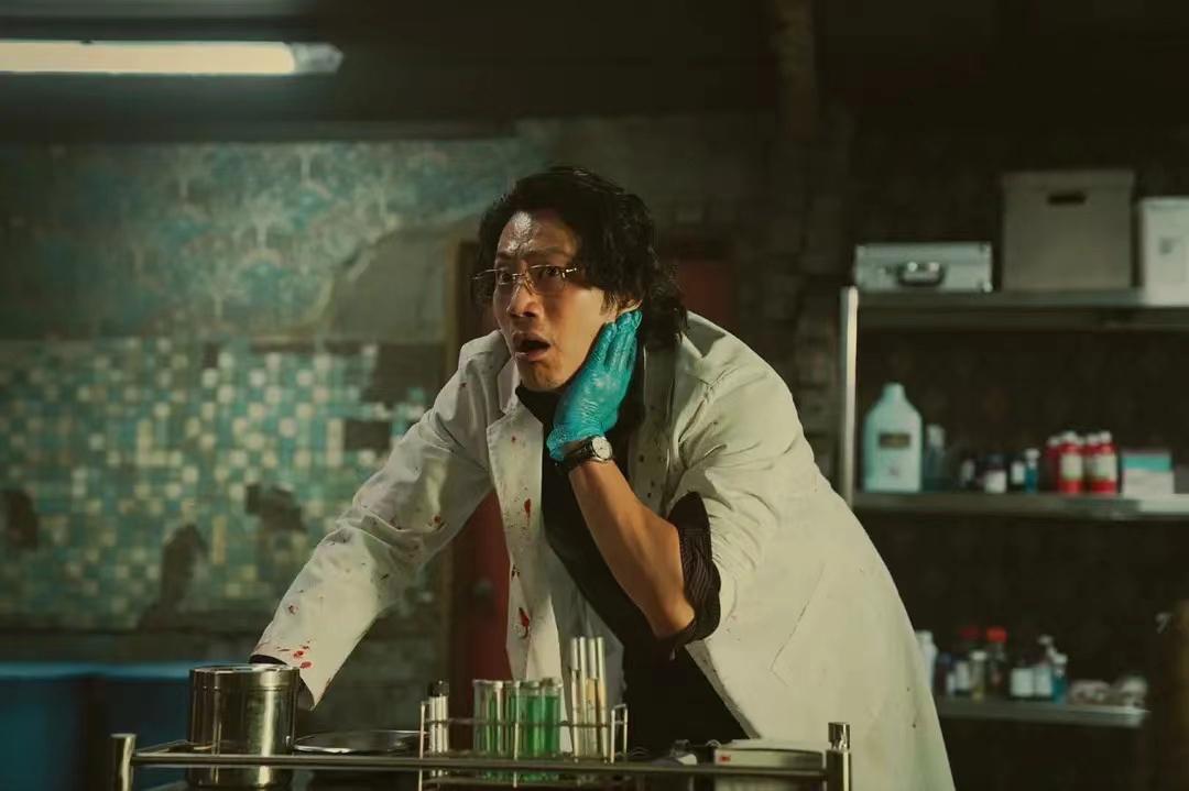 猛男马东锡新电影:荒野猎人 由许明行导演执导的《乌有之地》(又名