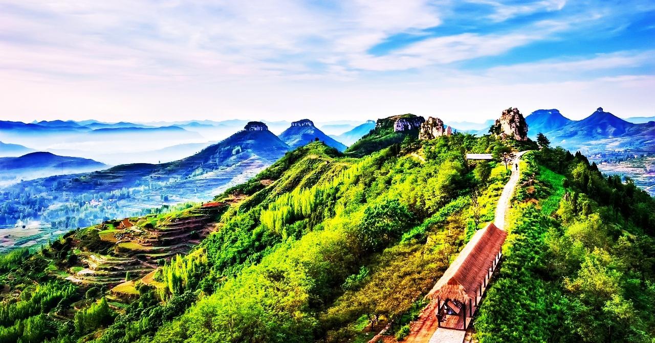欢迎来到山东临沂的岱崮地貌旅游风景区,这里是大自然的杰作,也是