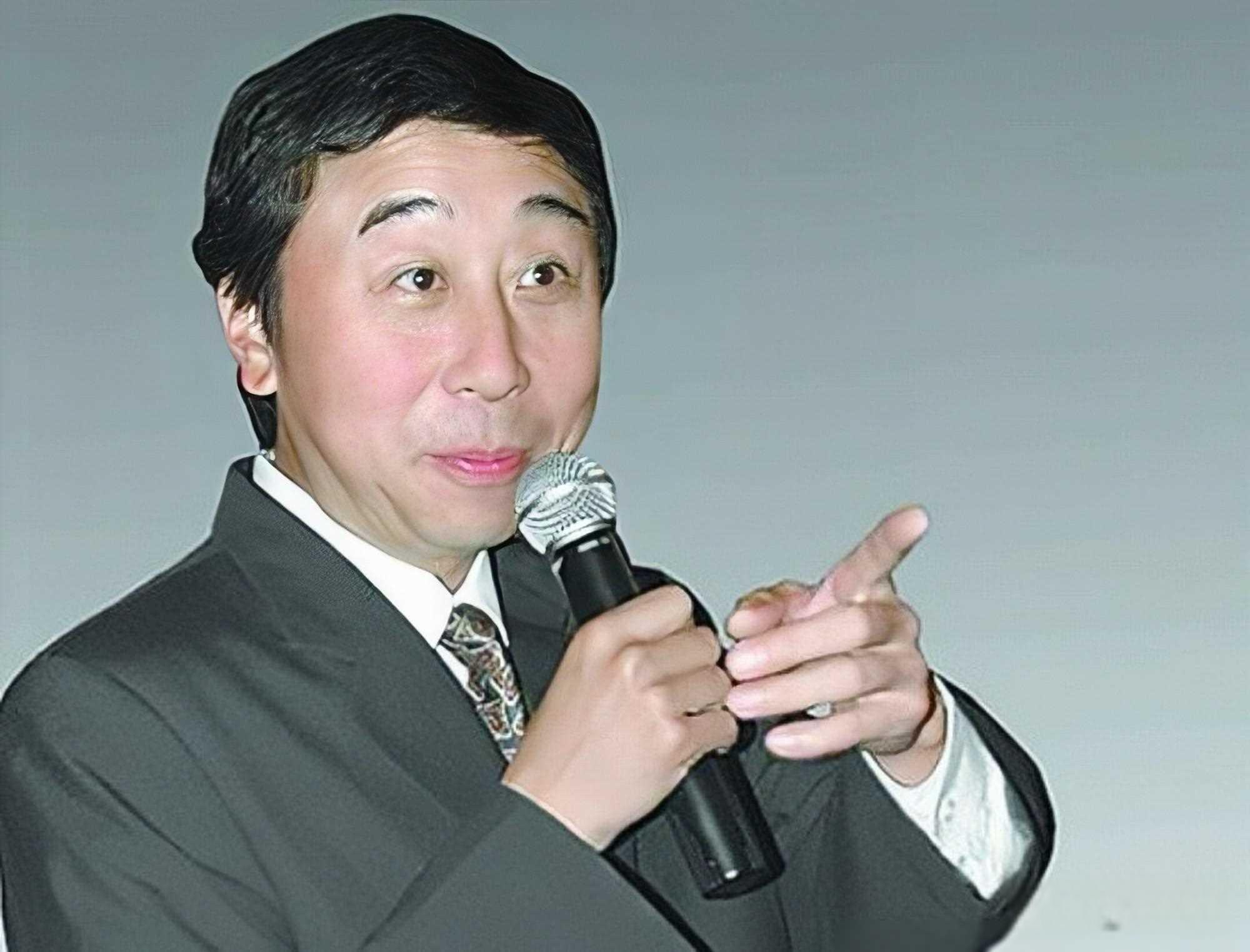 冯巩与艾慧:娱乐圈的真爱传奇 在光鲜亮丽的娱乐圈中,冯巩以其独特的