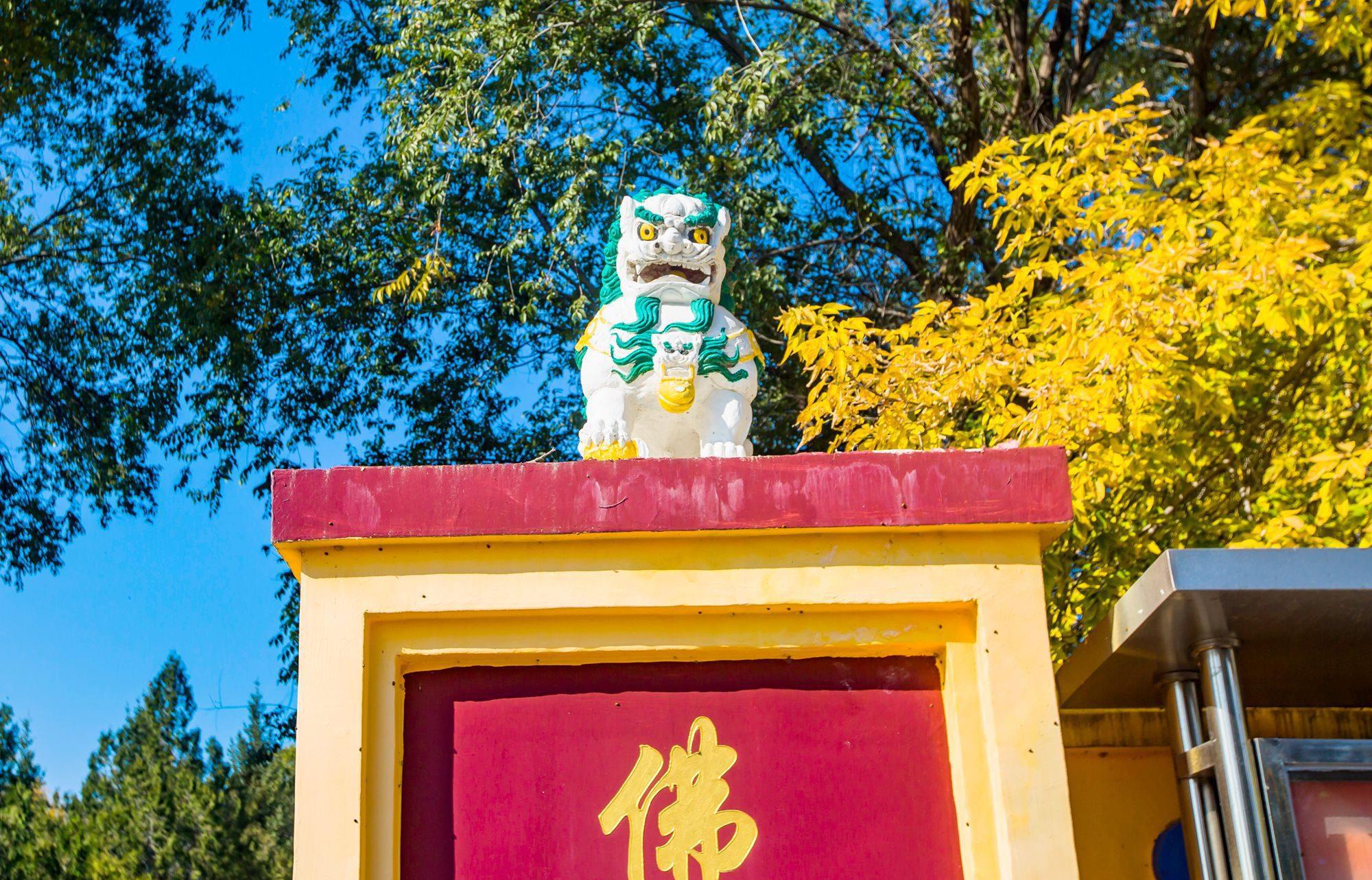 葛根庙:内蒙古兴安盟的藏式秘境 葛根庙是一座深藏于洮儿河东岸陶赖图