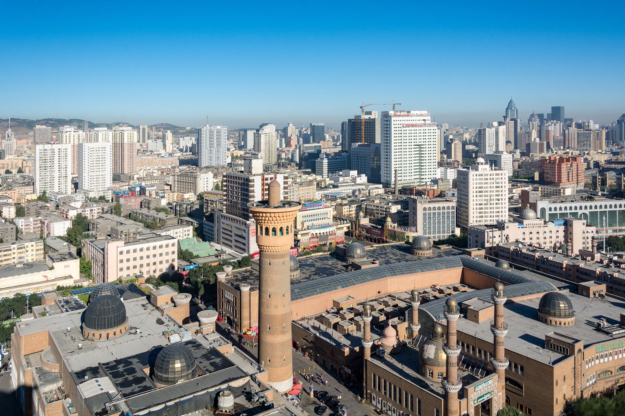 邀各地王子公主体验幸福感的源泉 齐齐哈尔的鹤城美誉果然非虚,沈腾在