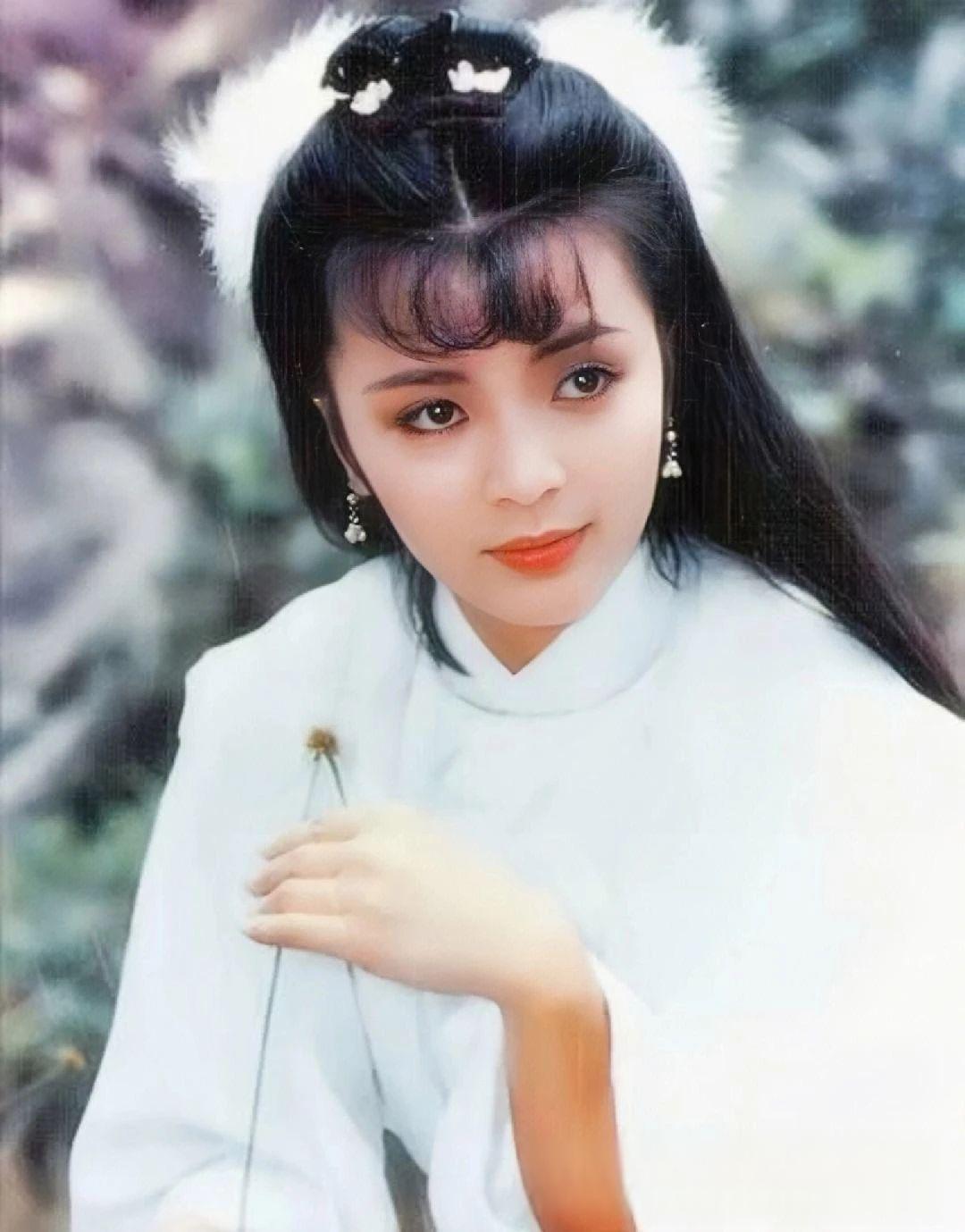 陈玉莲,被金庸夸赞为最接近原著的小龙女,与周润发,刘德华等人纠葛不