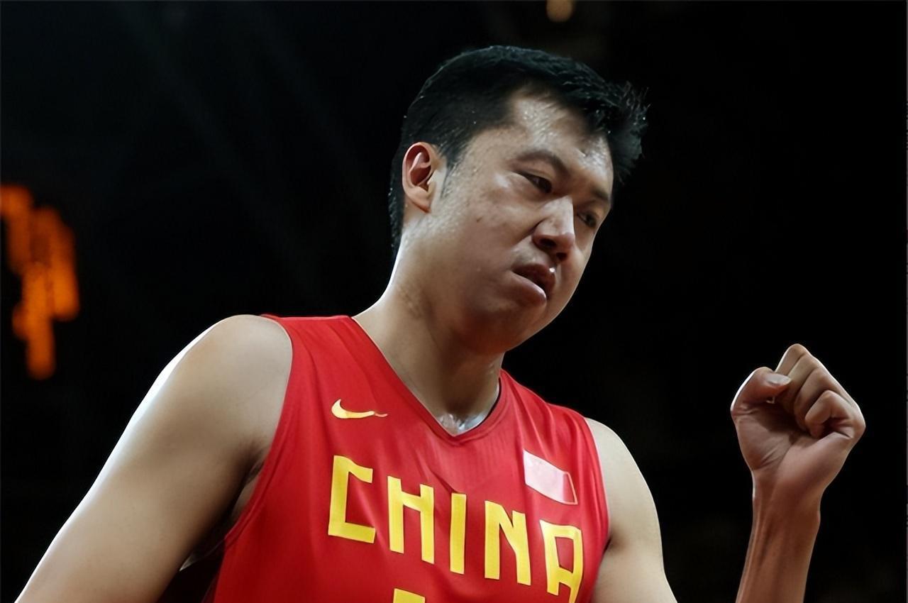 王治郅的篮球生涯与婚姻:成功的背后,一段不为人知的故事 篮球传奇