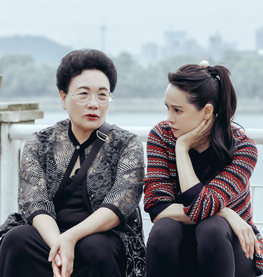 爱情无界限:伊能静秦昊用真心打破年龄障碍 伊能静和秦昊的爱情告诉