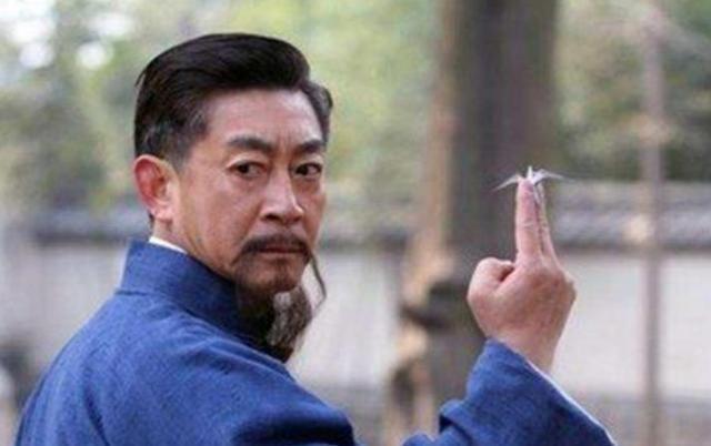 而在影视作品中,燕子李三的扮演者有六小龄童,张立,周子浔,陈鸿烈等.