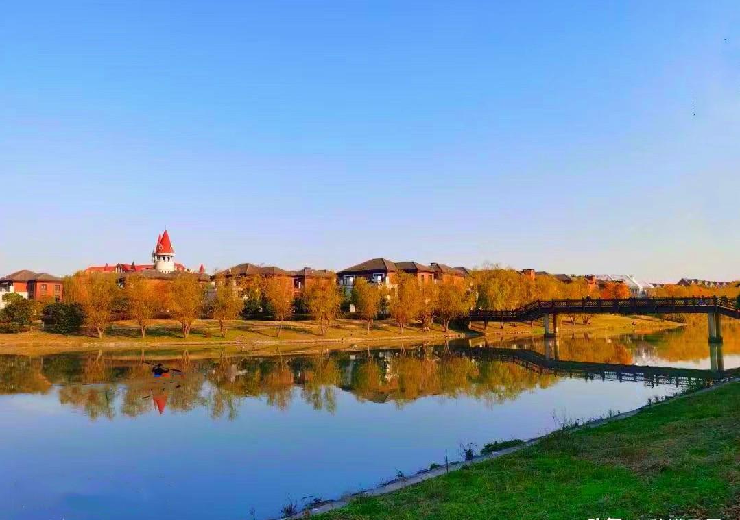 北欧风情与上海的完美融合——美兰湖 美兰湖位于上海宝山区罗店镇,是