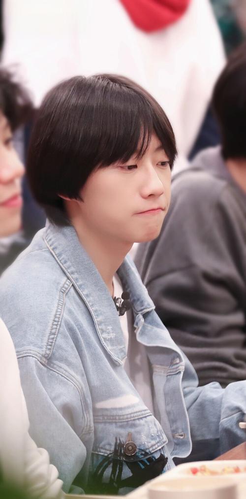 从李润祺事件看娱乐产业的健康发展 《明日之子》参赛选手李润祺塌房