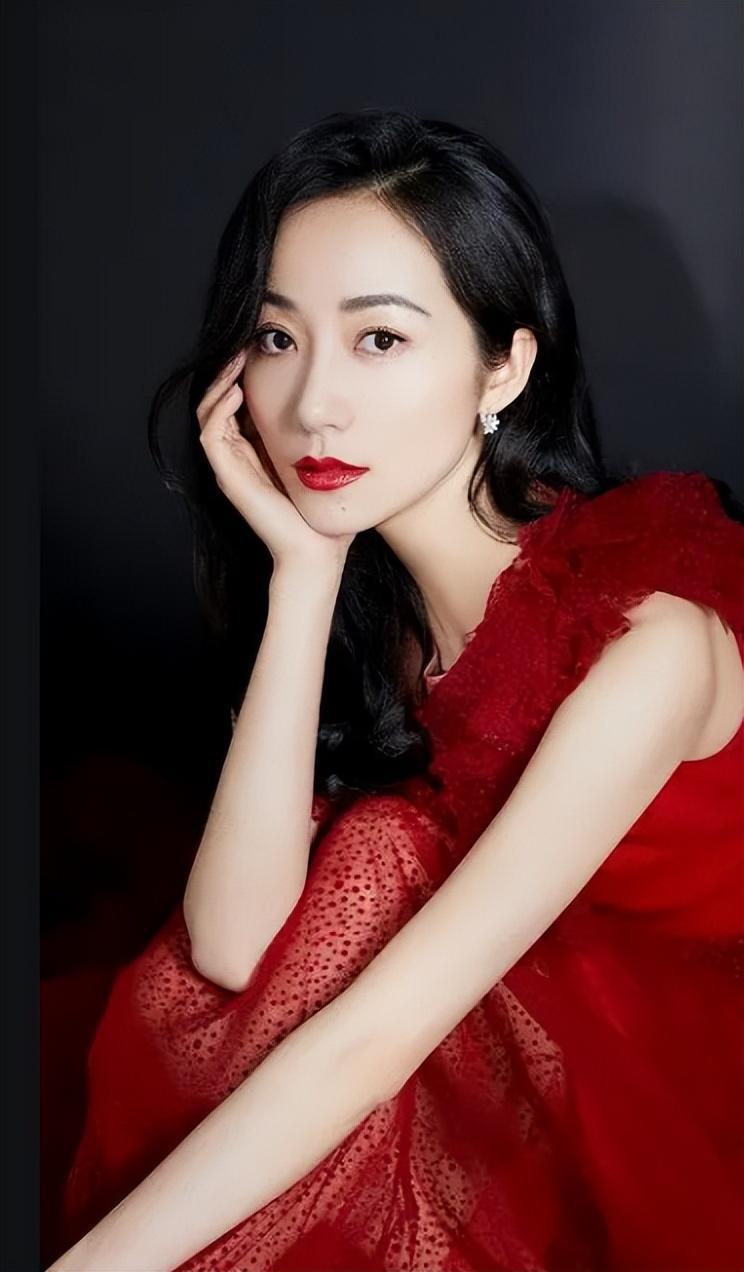 5位女星 韩雪,刘若英,虞书欣等五位女明星,身后都有着强大的家族背景