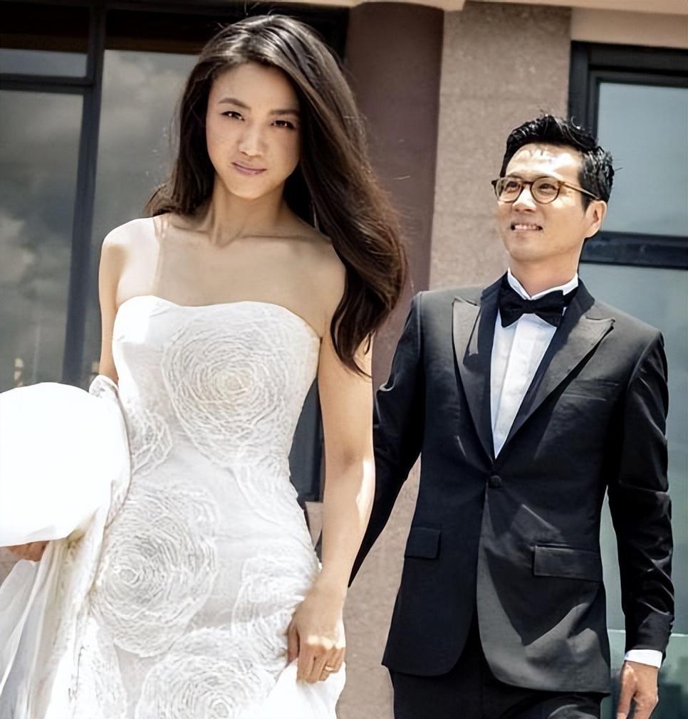 汤唯坚定地表示离婚是完全不可能发生的事情,她和丈夫金泰勇的生活