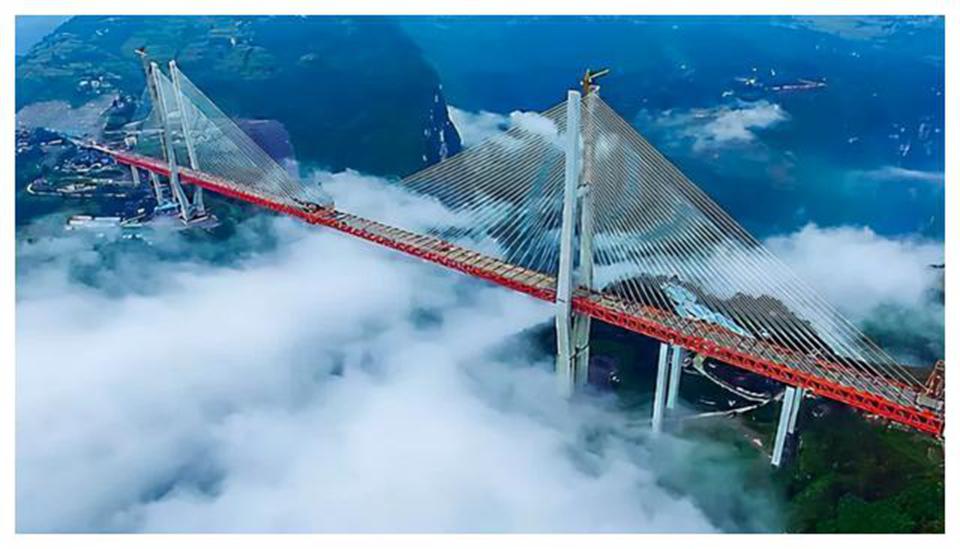 贵州六盘水北盘江第一大桥:中国智慧与力量的结晶 自古以来,中国人对