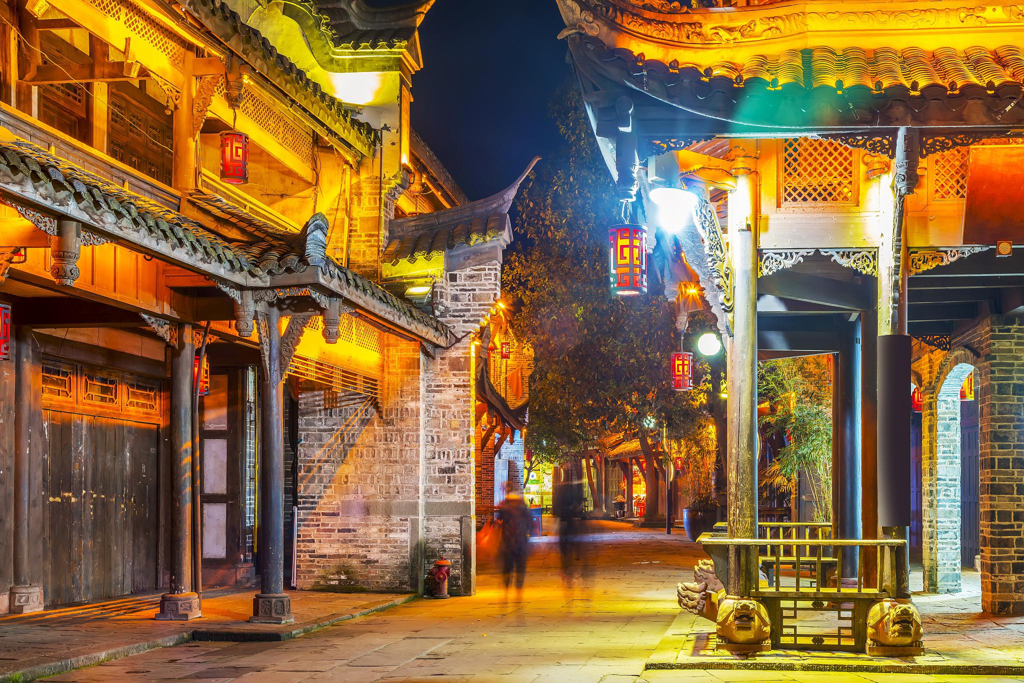 零陵古城:历史的画卷,浪漫的风情 永州零陵古城,这座拥有2100多年历史