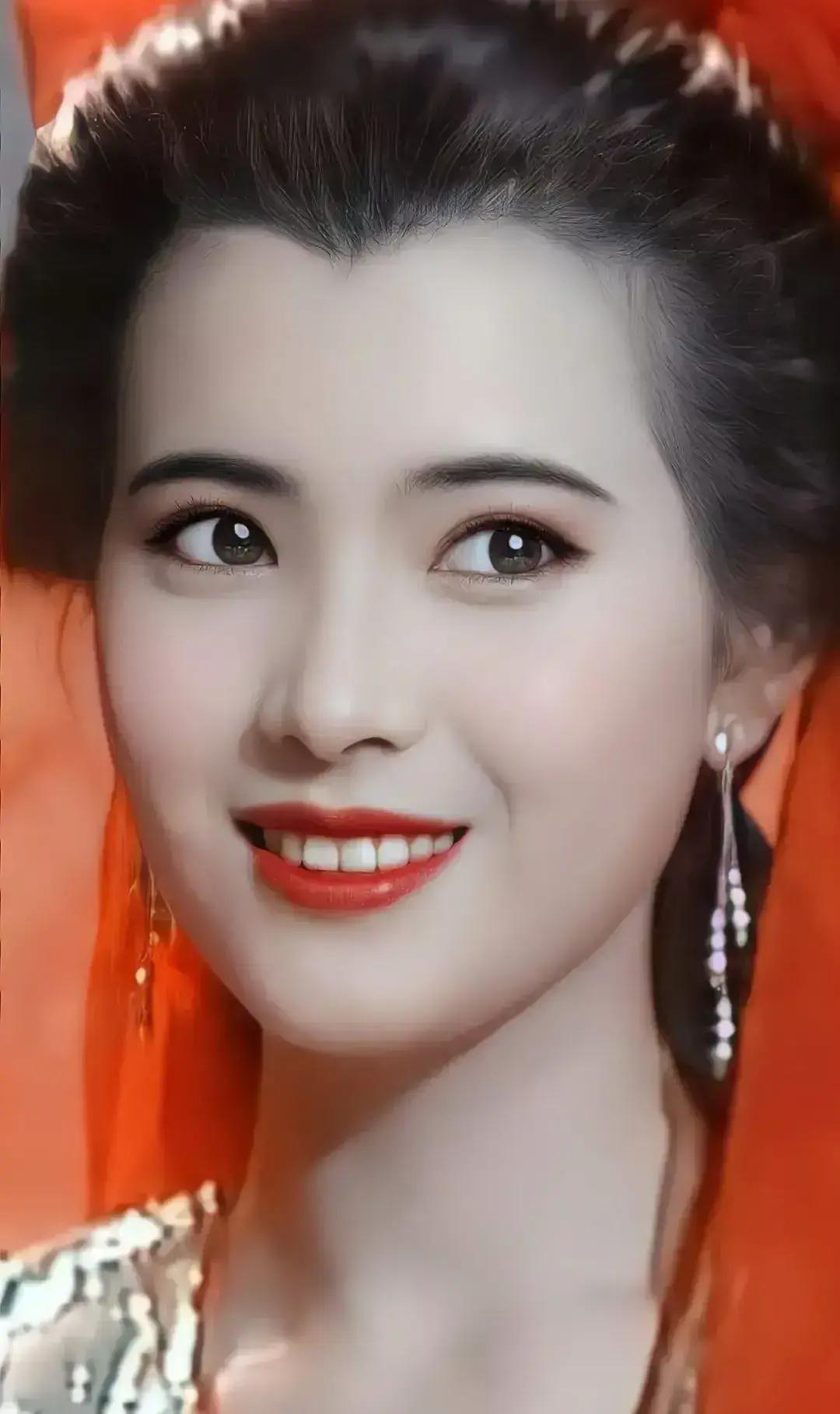 港风美人:无法复制的80年代独特美感 80年代的港风美人,李若彤,关之琳