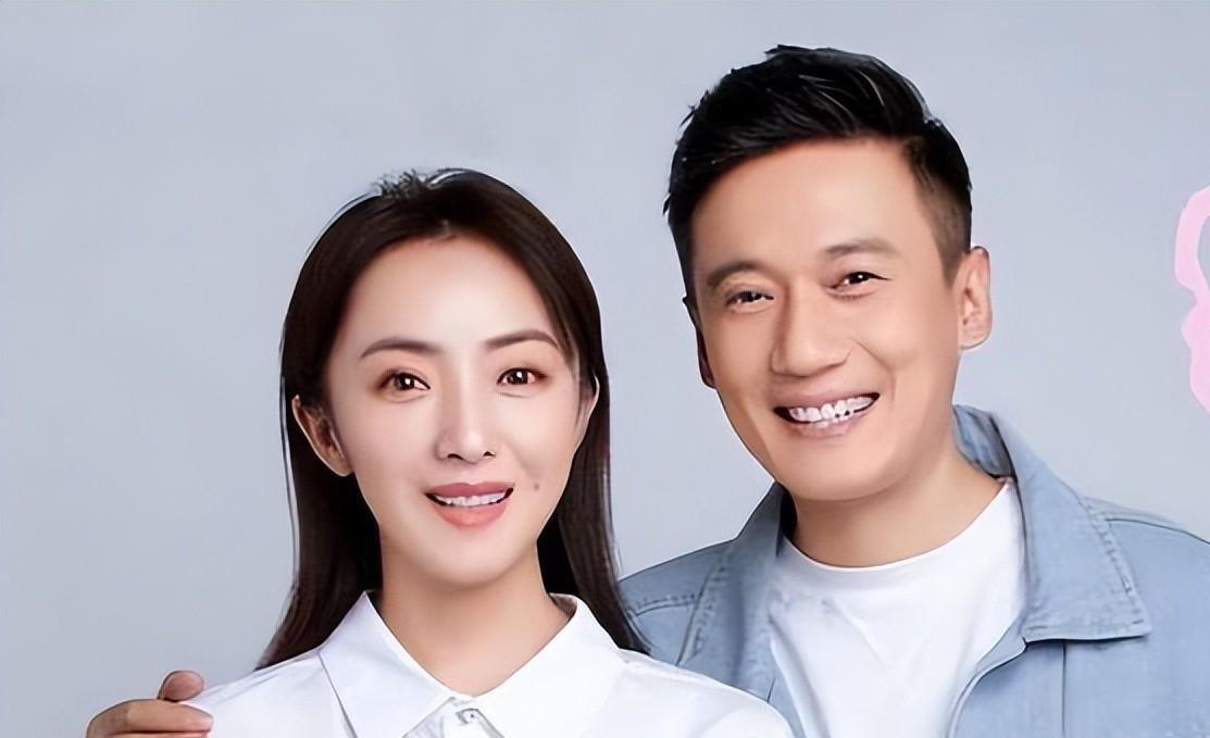 徐洪浩和刘晓洁:演艺圈的幸福夫妻 徐洪浩和刘晓洁是一对来自演艺圈的