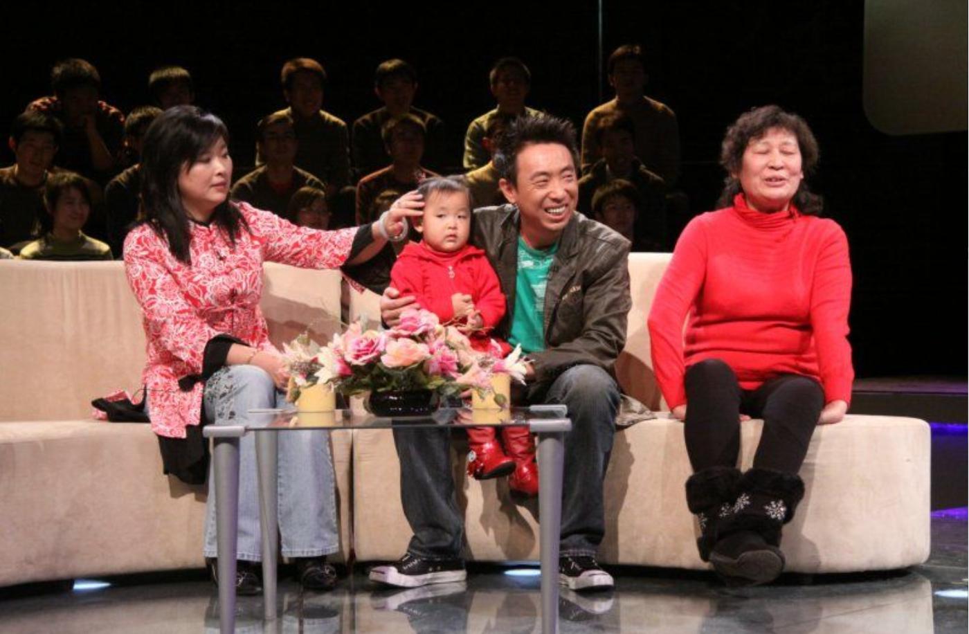 范雷:从曲艺之子到人生赢家 范雷,一个又矮又丑的演员,凭借精湛的演技