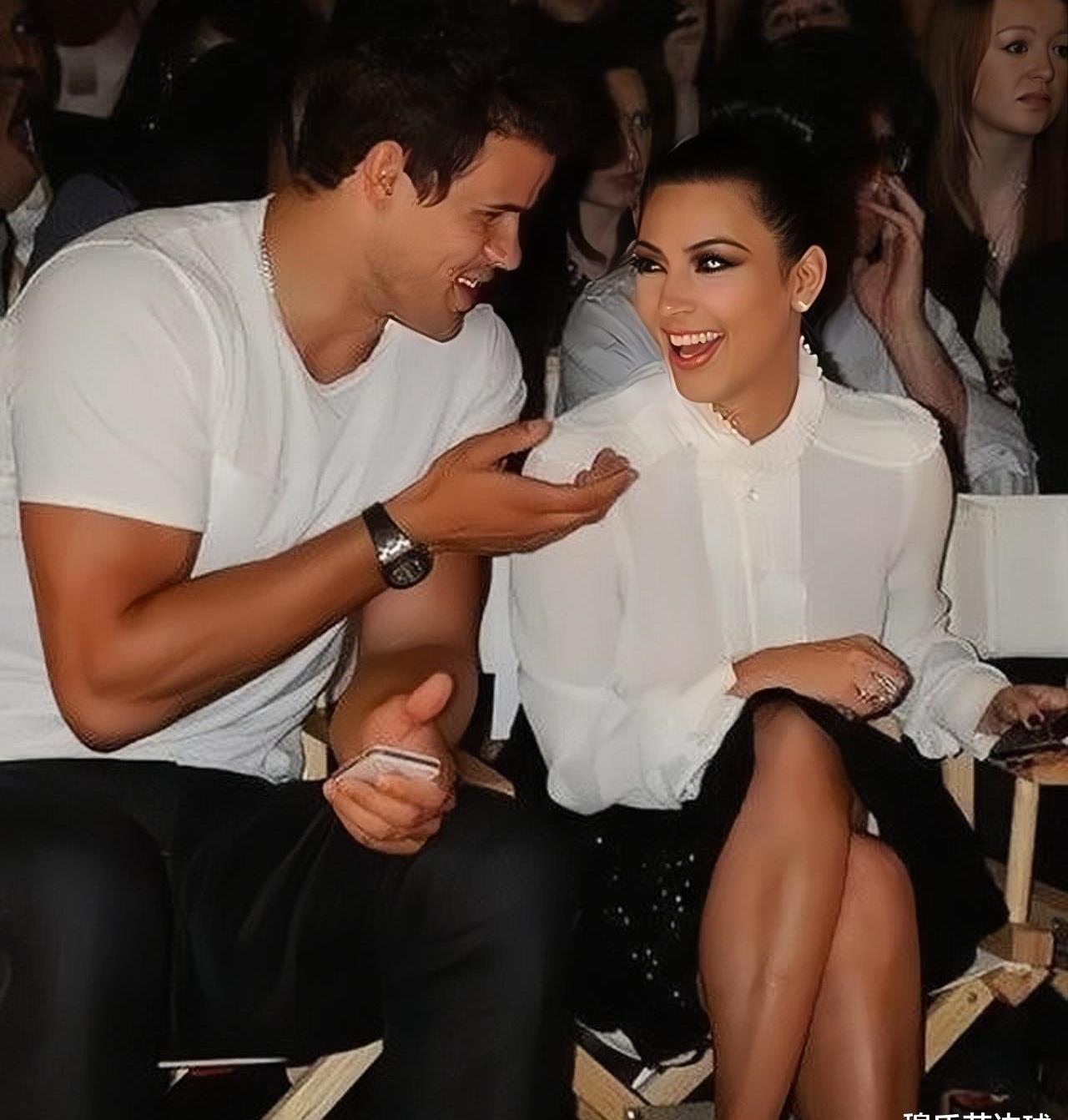 亨弗里斯与卡戴珊72天婚姻破裂:背后隐藏的商业与名利纠葛 亨弗里斯与