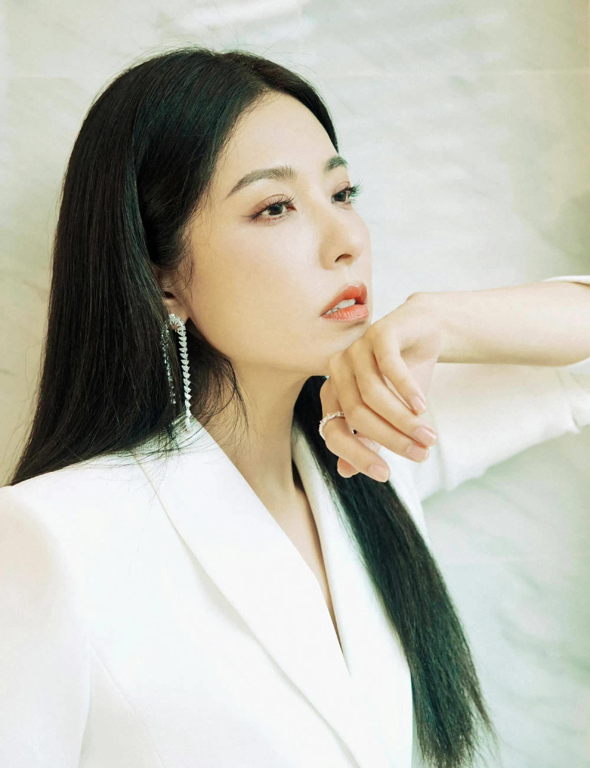 观众曾黎曾黎个人资料曾黎现在曾黎个人资料简介曾黎个人资料简介图片