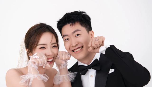 电竞明星管泽元与余霜上海喜结良缘,豪华婚礼30桌盛大举行!