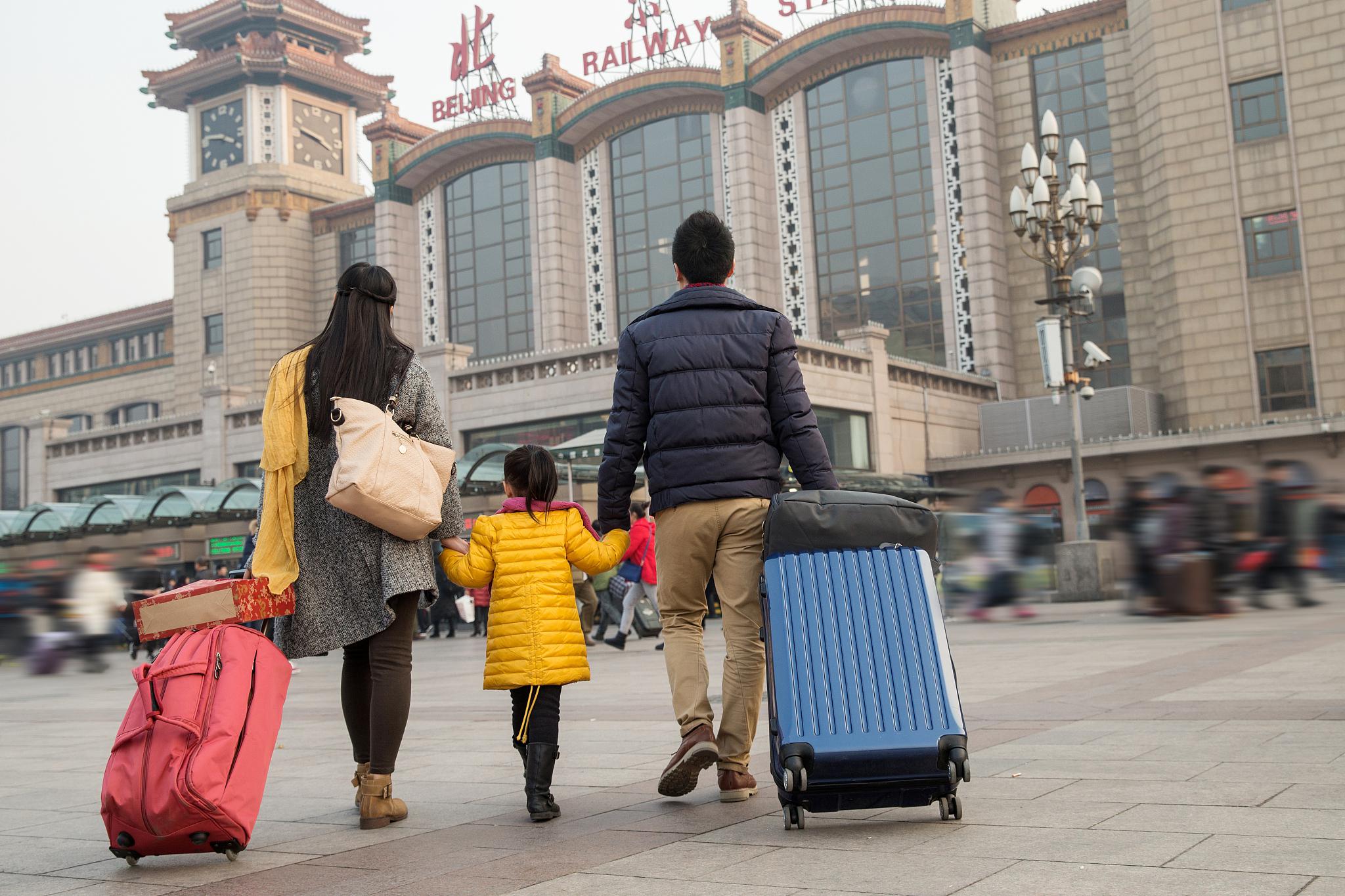 父母盼望儿女回家图片图片