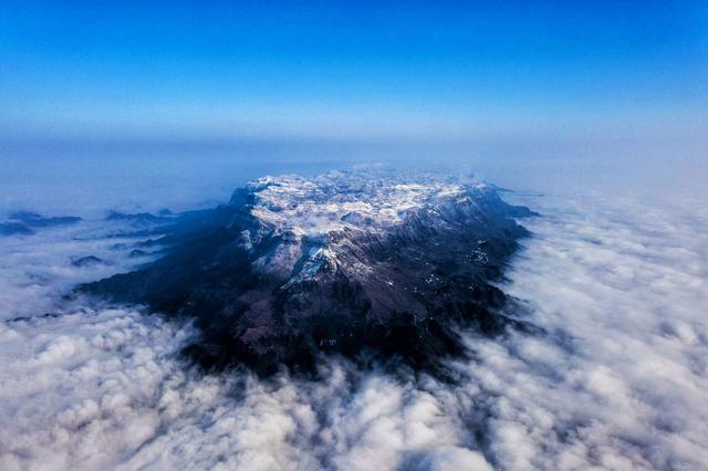 龙山八面山风景区图片