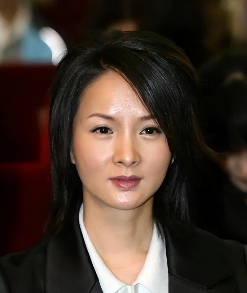 谢兰:从丁克到为人母,大宅门背后的女性力量 谢兰,一个因《大宅门》而