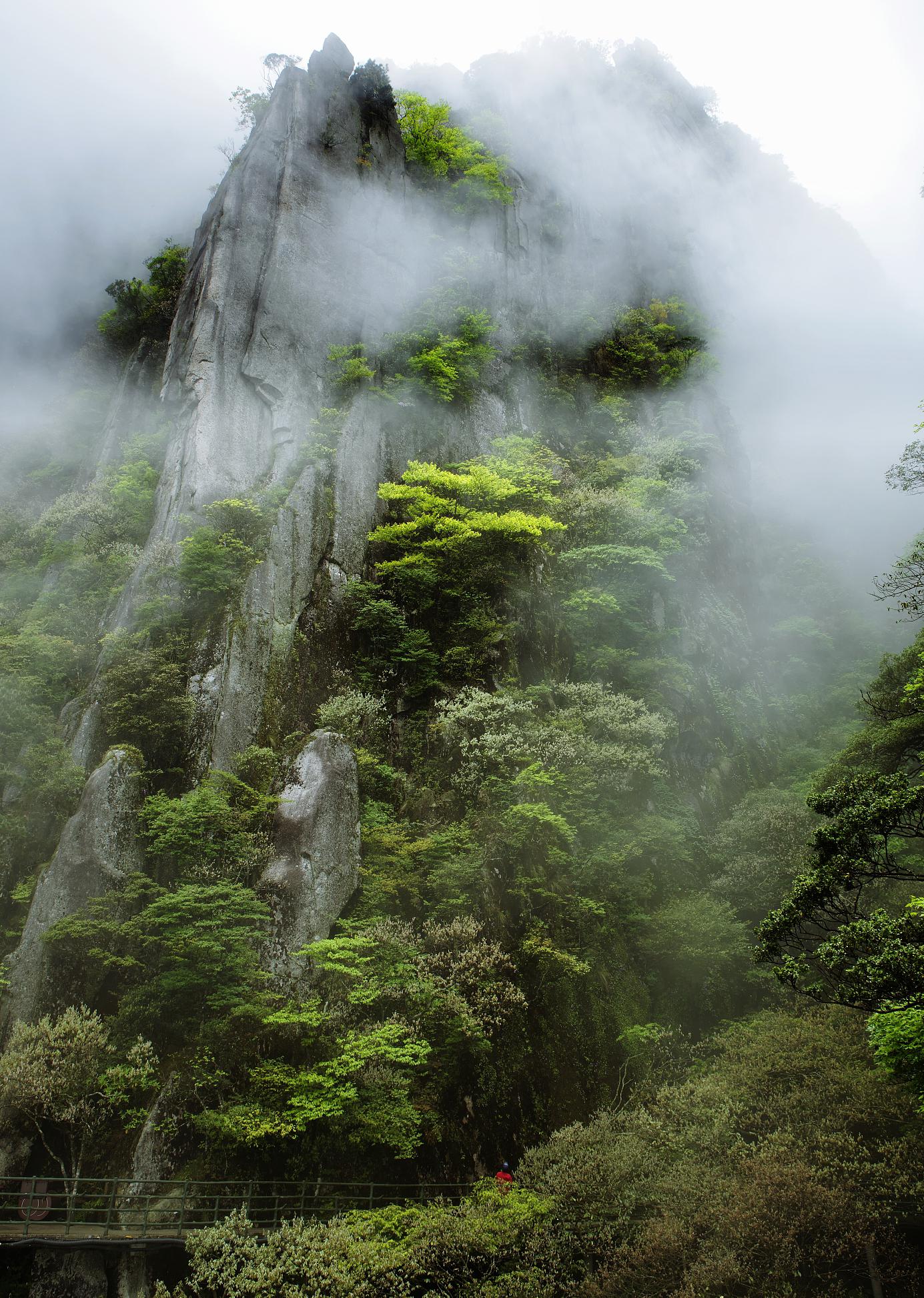 天竺山:厦门后花园 天竺山,这座位于厦门市海沧区的国家级风景名胜区
