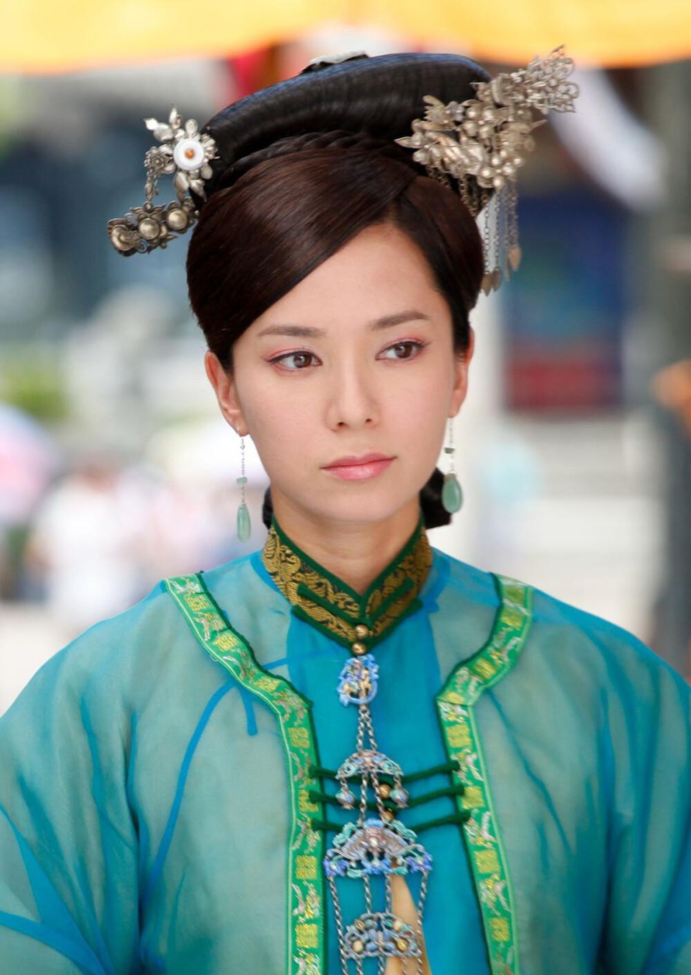 郭羡妮:从混血港姐到河南农村 郭羡妮从普通女孩到百变