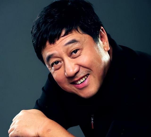 京圈大佬:家族辉煌与个人才华的完美结合 在娱乐圈这个群星璀璨的舞台