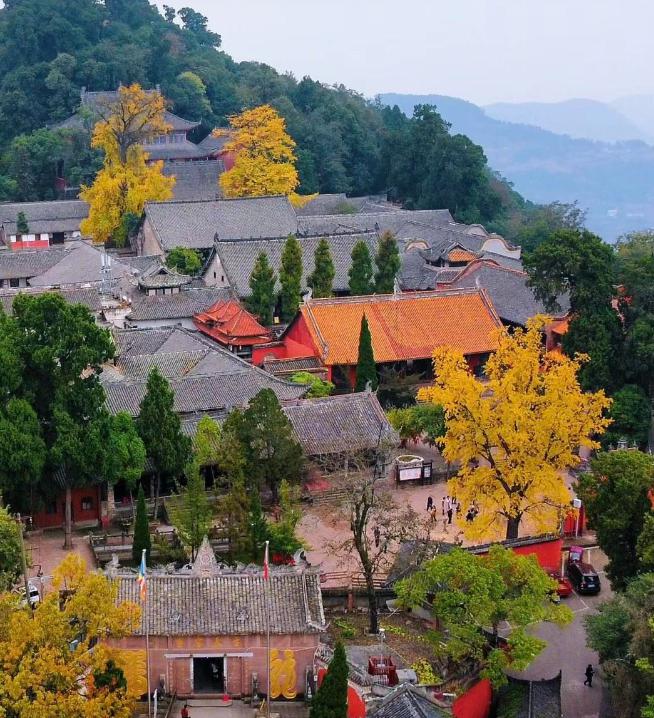 成都慈云寺:一座充满历史底蕴和文化内涵的千年古刹 成都,这座古韵