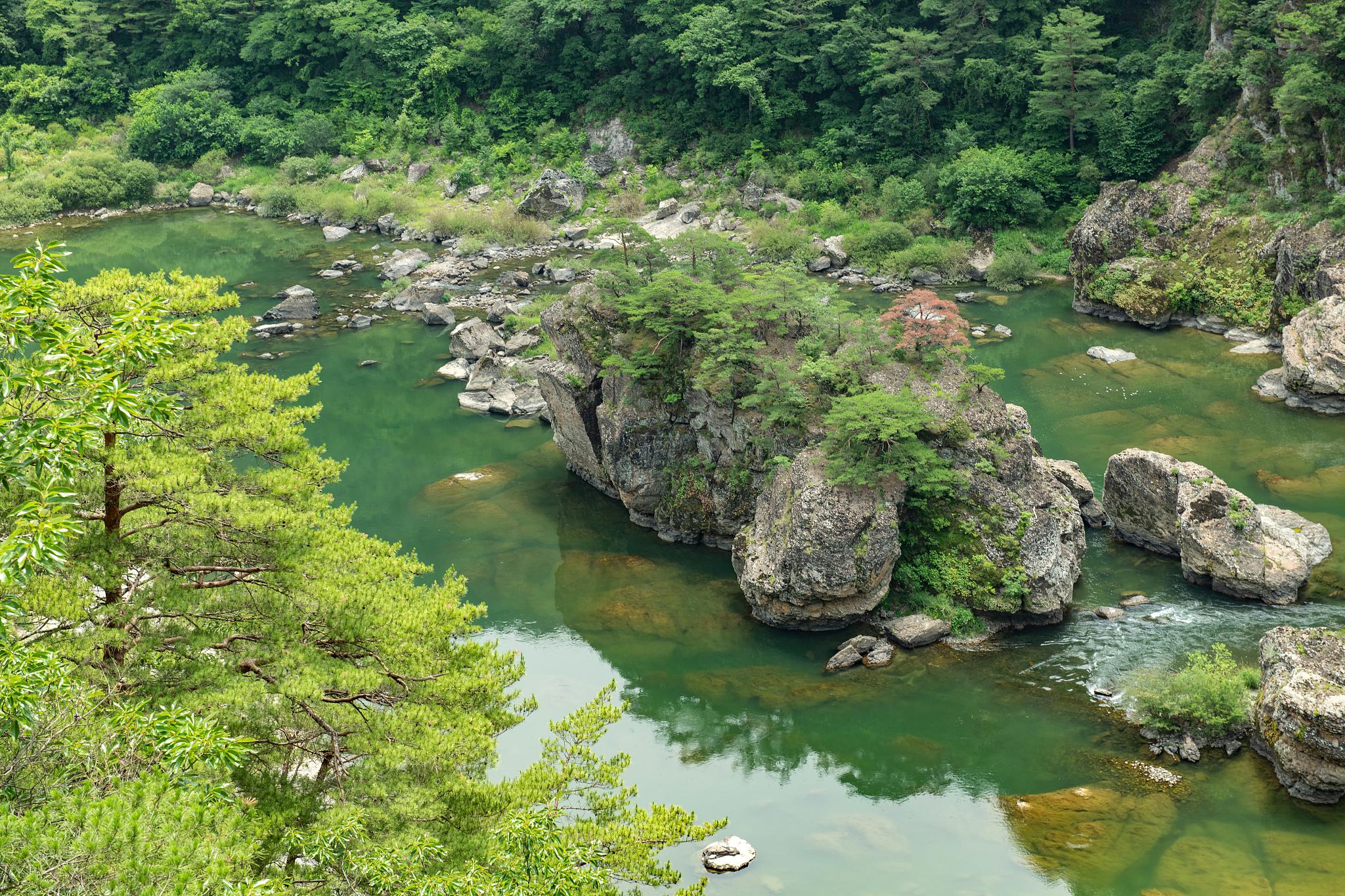 德庆之旅:探寻绝美景点 亲爱的旅行者,是否厌倦了城市的喧嚣,渴望寻找