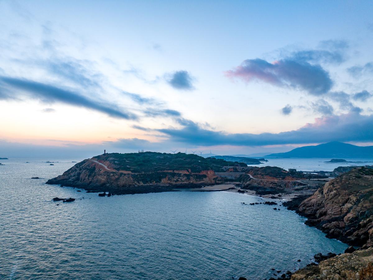 汕头:潮汕文化的发源地与美食天堂 汕头位于广东省东部,是中国港口的