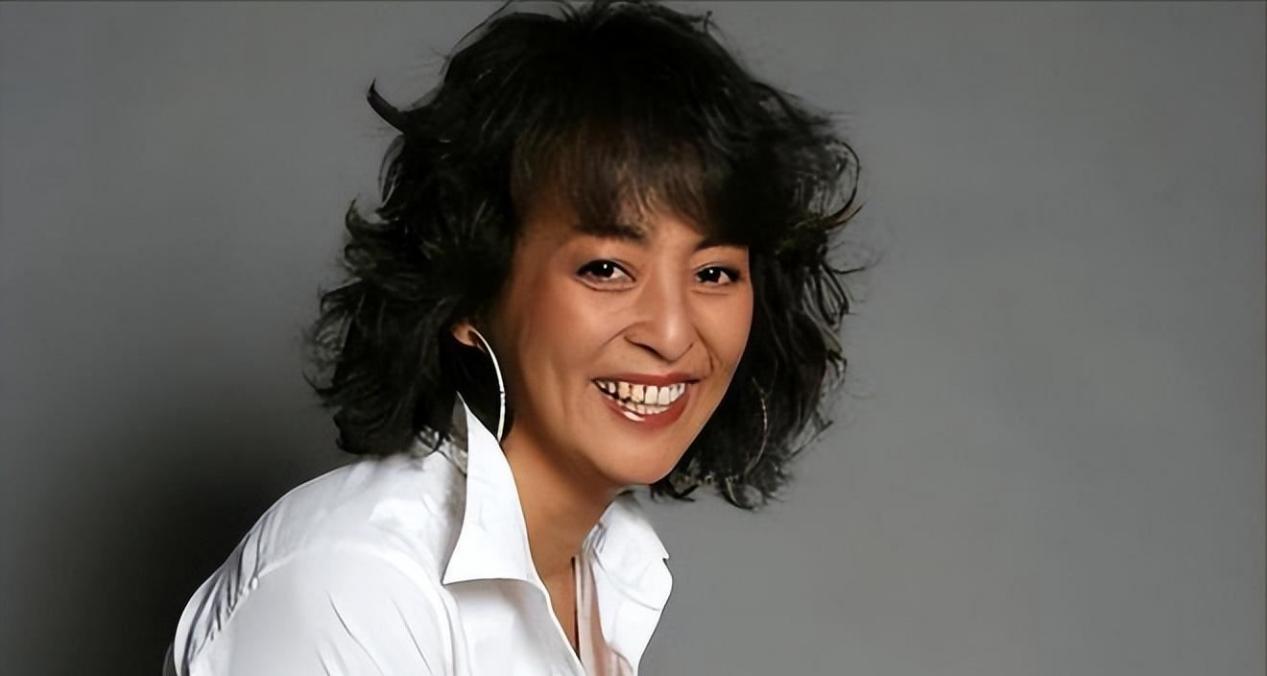 李勤勤:从外嫁到归国的三段婚姻 李勤勤的三段婚姻:日本记者,美国商人